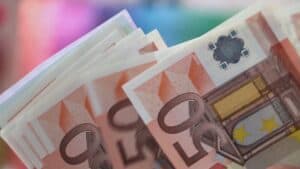 Finto carabiniere truffa anziano di Udine, arrestato con 1.750
