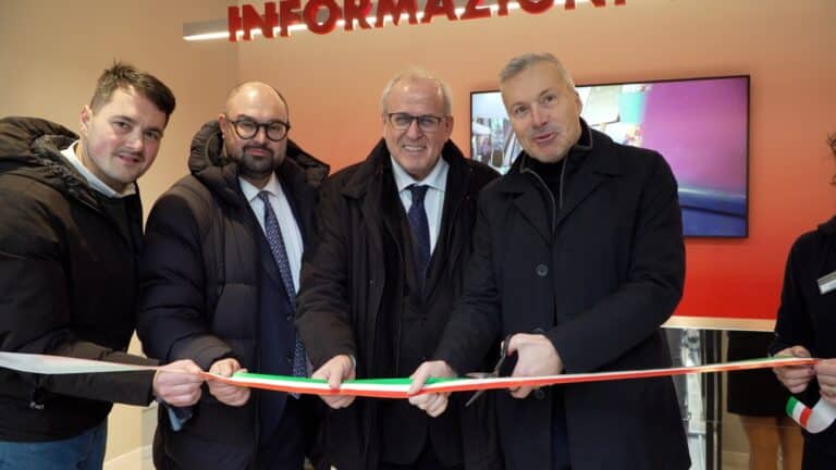 Gorizia, nuovo Infopoint in piazza Vittoria: accoglienza più moderna per i turisti