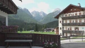 Scossa elettrica in casa, paura per un giovane turista