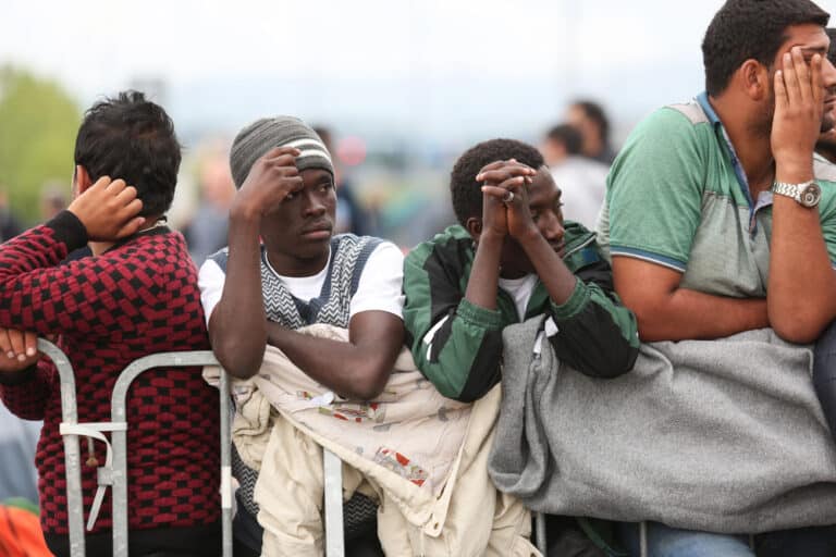 Trieste non è più la meta finale: aumentano i migranti in transito, l’allarme delle associazioni