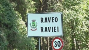 Boy scout di 13 anni cade lungo una scarpata a Raveo