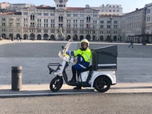Trieste, boom di pacchi nel primo trimestre 2026