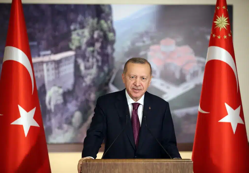 La Turchia approva una legge per limitare l’accesso ai social ai minori di 15 anni