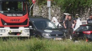 Mistero a Pontebba: donna e cane trovati morti in un van
