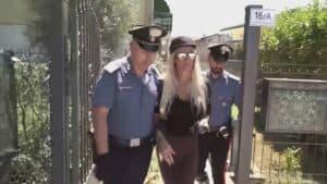Accoltella l’ex compagno dopo una lite: arrestata 35enne