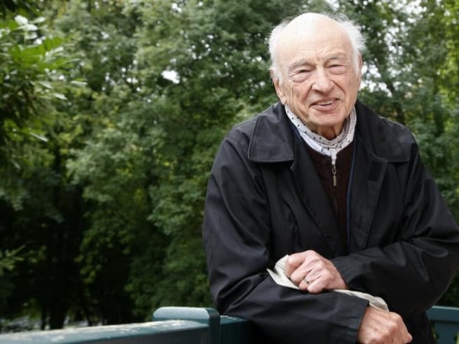 Addio a Edgar Morin, il filosofo del pensiero complesso che ha segnato il Novecento