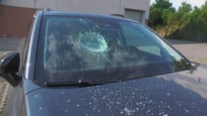 Vandalo seriale di Udine: identificato sospettato, chiesta misura cautelare