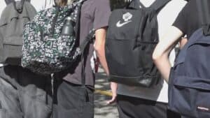 Corriere piene e lunghe attese: la protesta si allarga
