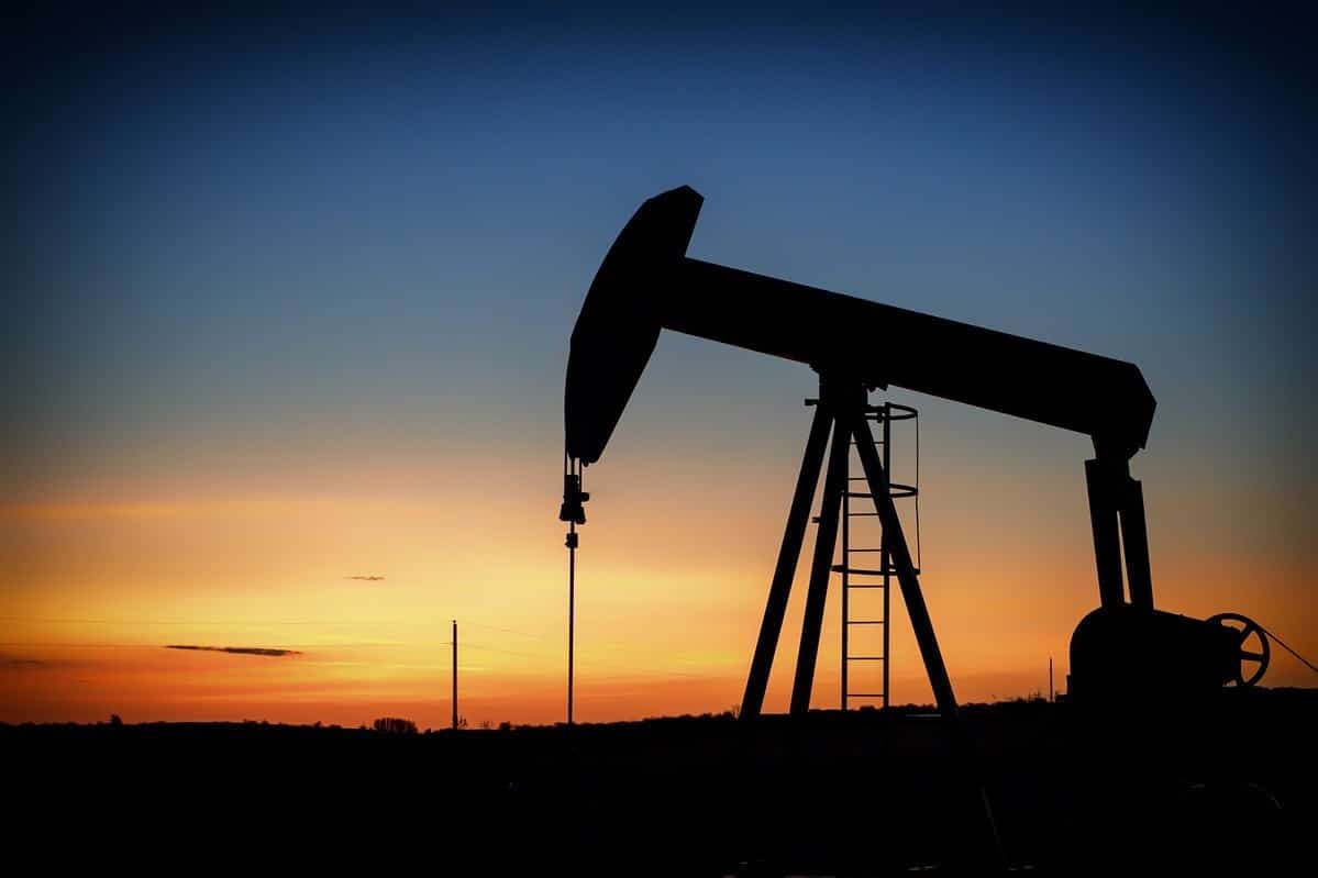 Iran, il blocco dell'export del petrolio continuerà