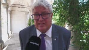 Teatrone, De Toni apre ad Anzil ma non arretra sui 250 mila euro