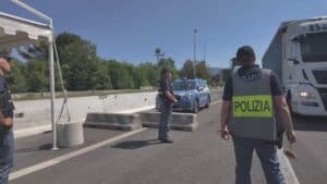 Fermati 14 stranieri irregolari sul confine a Gorizia