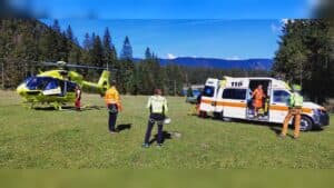 Malore a 2mila metri sul Mangart, soccorso escursionista