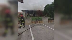 Abitazione a fuoco, fiamme partite dal frigorifero