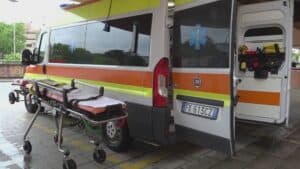 Scossa da una lampadina, paura per una bambina a Udine