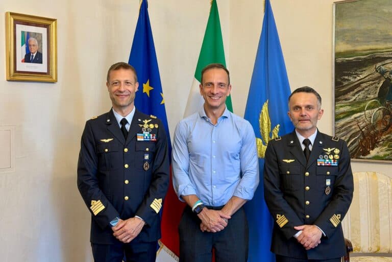 Aeronautica Militare, cambio al vertice del II Stormo: Fedriga saluta Lodato e accoglie Siclari