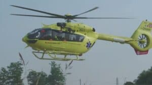 Brucia sterpaglie e accusa un malore: anziano elitrasportato