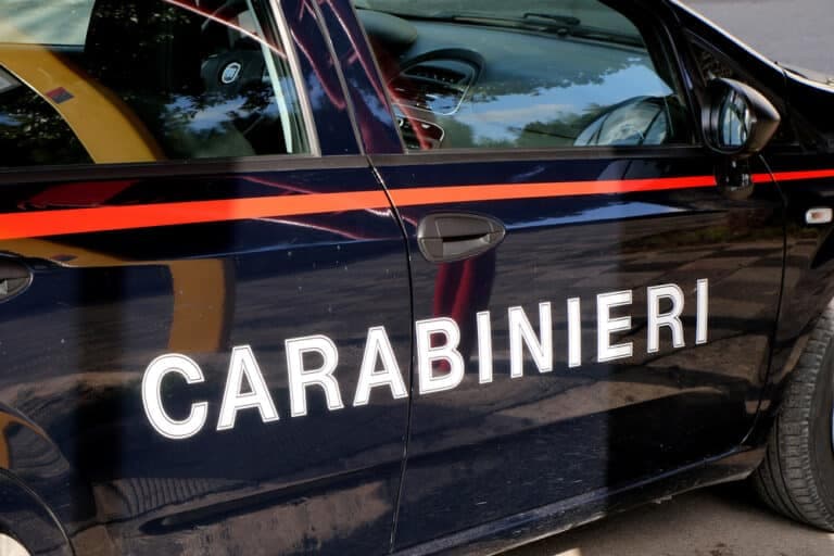 Truffa agli anziani sventata tra Udine e Trieste: coppia arrestata in flagranza, gioielli recuperati
