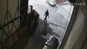 Vandalo seriale al centro del consiglio di quartiere di Laipacco