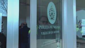 Udine: sedi decentrate Polizia locale ferme, l’ira di FdI