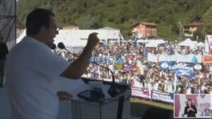 Salvini lancia il congresso straordinario della Lega