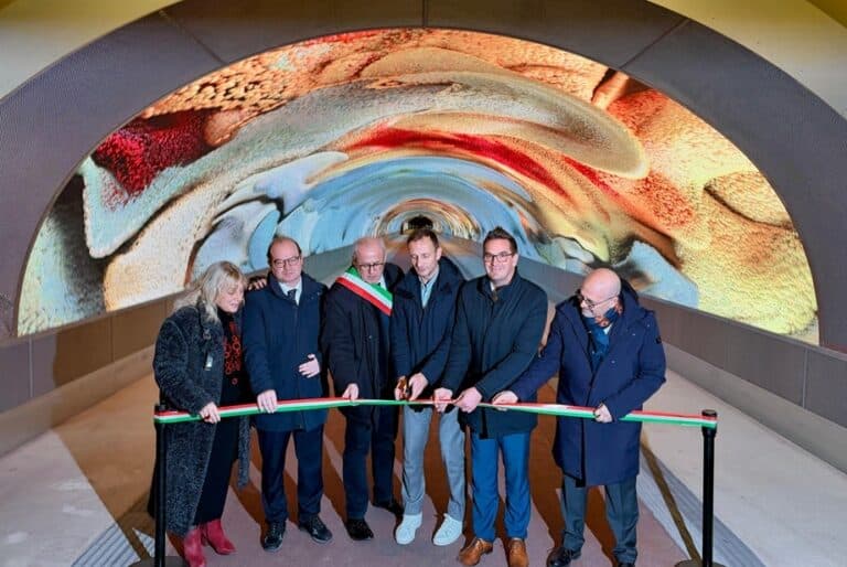 Refik Anadol illumina Gorizia, inaugurata la Digital Art Gallery