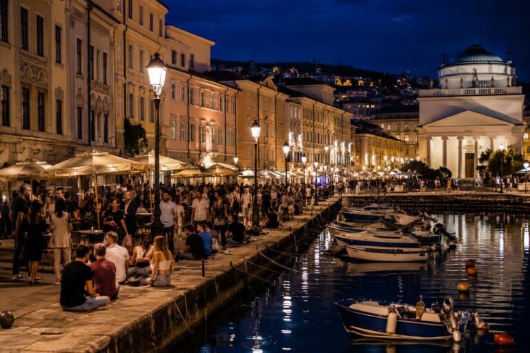 Movida sicura a Trieste, arrivano gli steward nei weekend di giugno