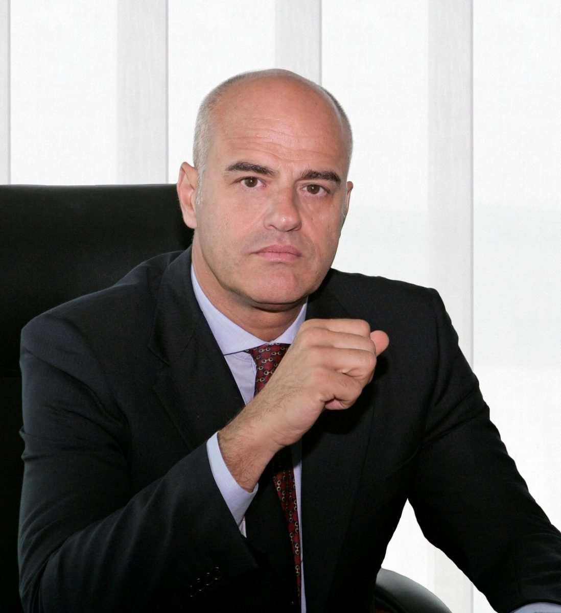 Descalzi (Eni), è necessario sospendere il bando sul gas russo che scatterà dal prini gennaio