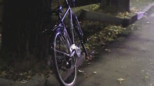 Ciclista investito nella notte a Latisana: è grave