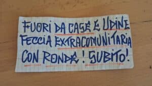 Biglietto intimidatorio sul cancello della segretaria di Rifondazione Comunista