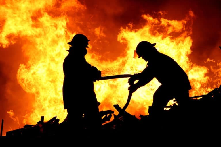 Tre incendi in poche ore in Friuli: chiusa l’A23, fiamme anche nei campi tra Remanzacco e Majano